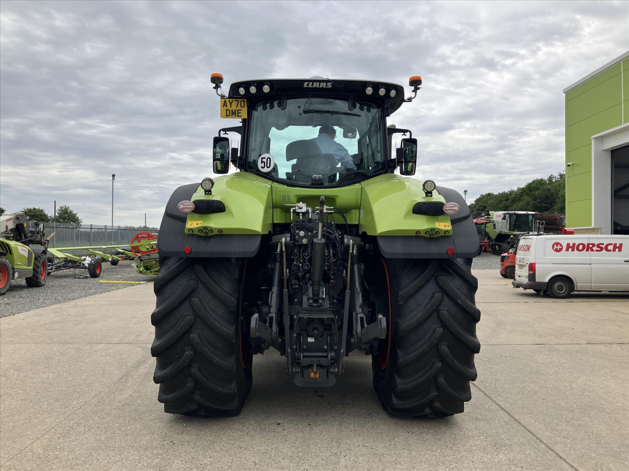 7e35f820-04bf-4bfe-b61e-efacac6d1457