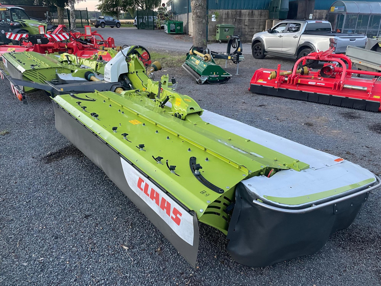 Claas mower for sale in Luton, Bedfordshire — photo 5