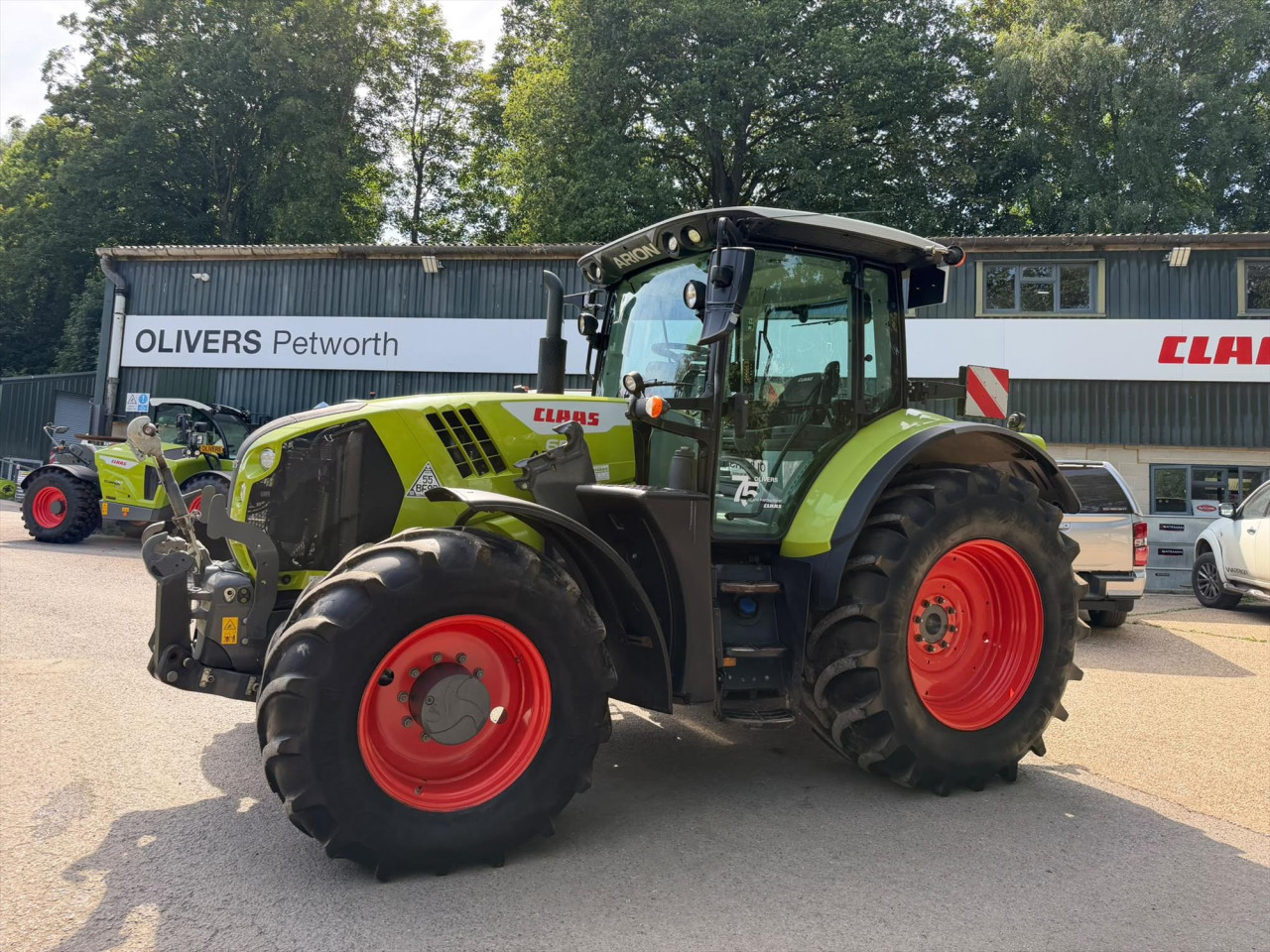 Claas tractor for sale in Luton, Bedfordshire — photo 9