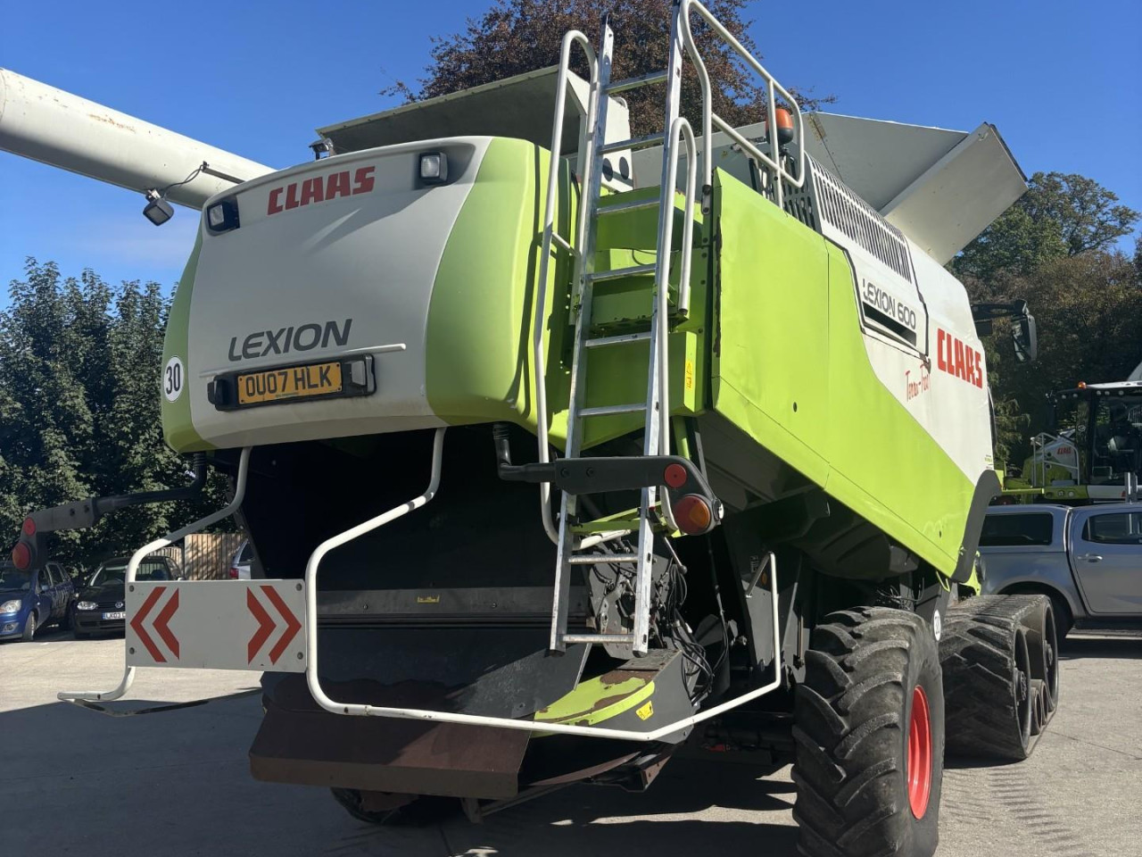 2008 Claas combine for sale in Luton, Bedfordshire — photo 8