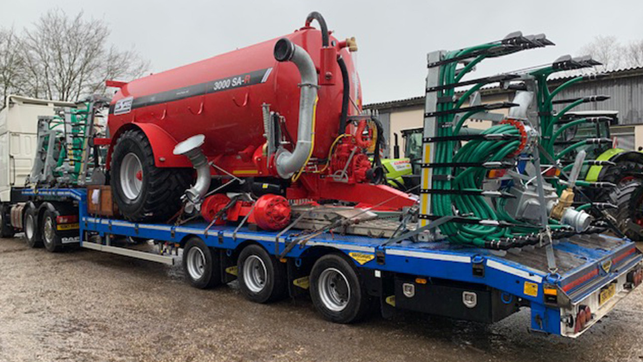 Hi-Spec Engineering Ltd machinery being delivered to Hamblys