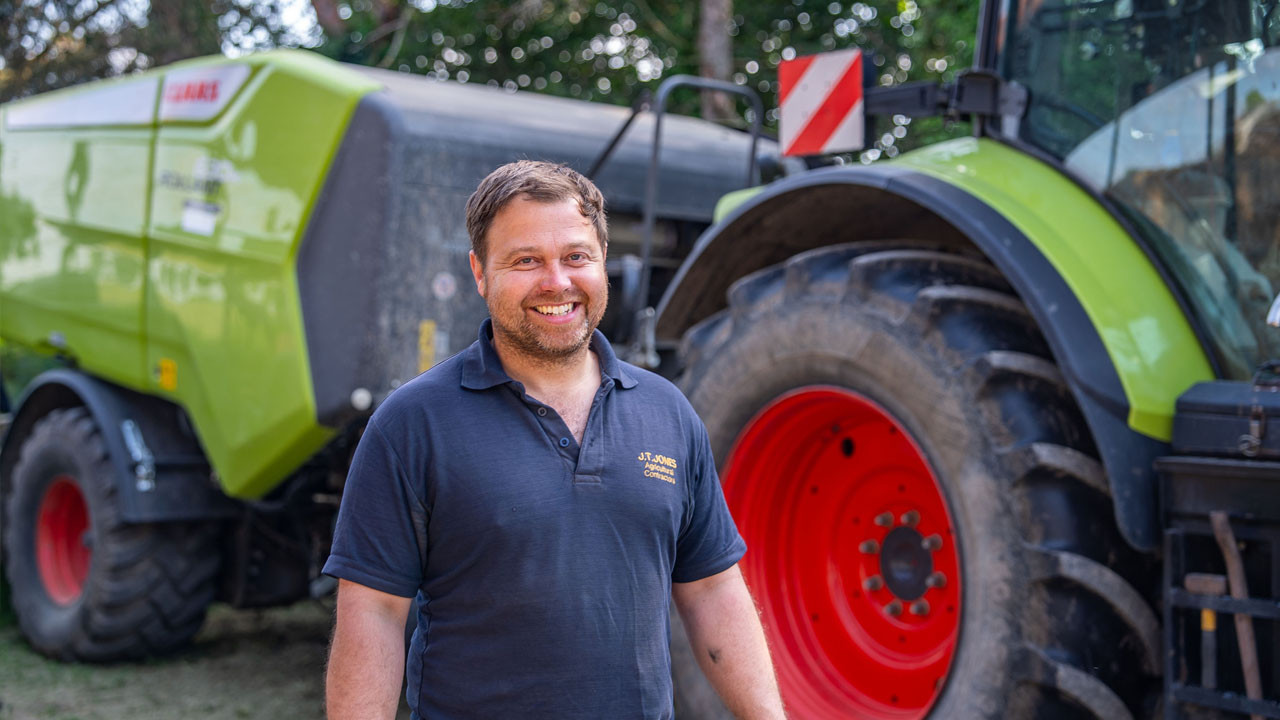 20260804103206_claas-rollant-630-uniwrap-1